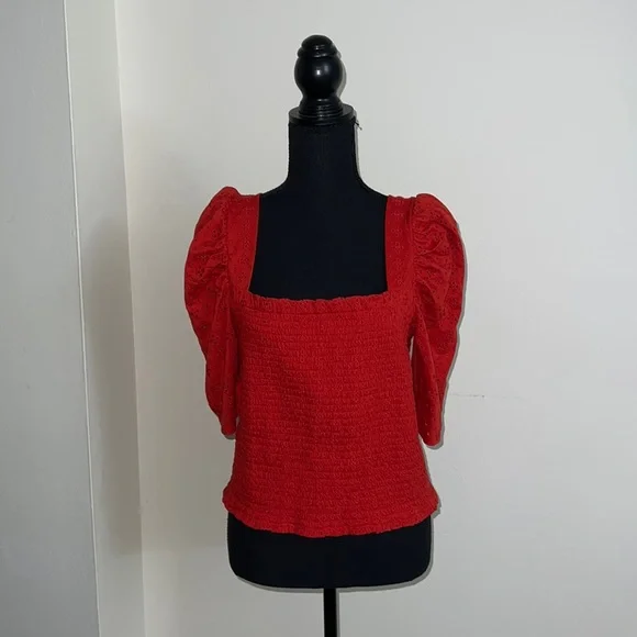 🆕LOFT Red Smoked Eyelit Puff Sleeve Top - Size L - Picture 2 of 5